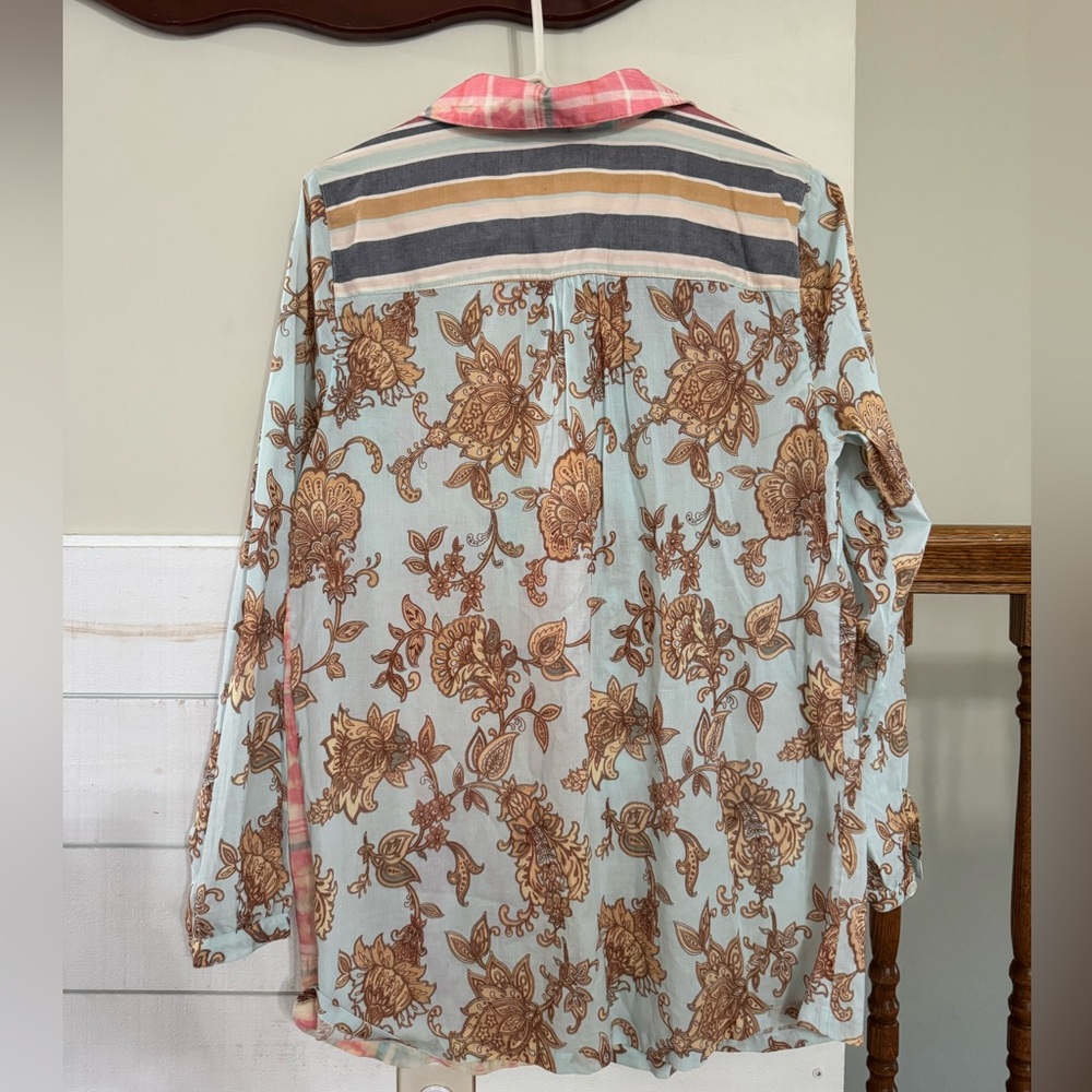Soft Surroundings Floral Patchwork Button Down Sh… - image 4